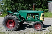 OLIVER STANDARD 66 TRACTOR