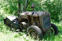 MCCORMICK DEERING W30 TRACTOR - NOT RUNNING