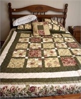 AOK QUEEN SIZE BED & BEDDING