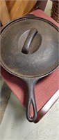 Wagner cast iron skillet with lid