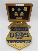 FRAMED OFFICIAL IRS BAGES & BADGE PLAQUE