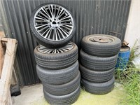 9 Vehicle Tyres & Truck Tyre