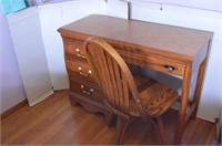 Wood Desk 3 Large Drawers, 1 Small Drawer 42"W x