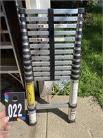 12'6" Heavy Duty Collapsible Ladder