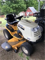 CUB CADET RIDING MOWER d t 1554