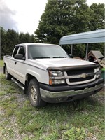 2004 CHEVY 1500 4 X 4 TRUCK 64,000 MILES