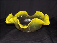 YELLOW TRIMMED RUFFLED BOWL