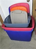 Lot of 6 totes, 4 with lids