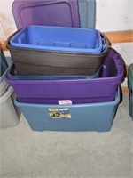Lot of 5 totes, 2 with lids