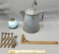 Graniteware Kettle & Country Lot