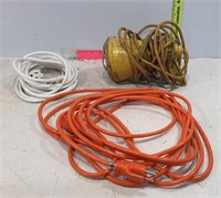 2 Heavy Duty Extension Cords & Lights