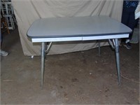 Vintage Table  36 x 48L
