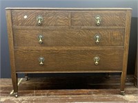 Chest with 4 drawers