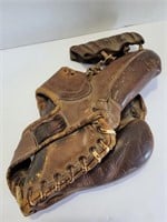 Vintage Rawlings Playmaker Model Baseball Glove