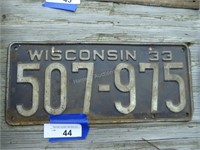 1933 Wisconsin license plate