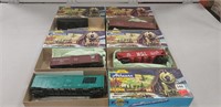 5 Assorted HO Train Cars
