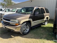 *2004 Chevy Tahoe LL