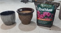 2 Large Flower Pots and Peat Moss