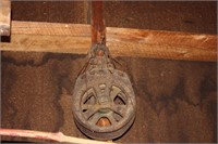 Early metal pulley