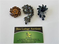 (3) Plastic Decorative Pins