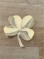 Vintage Gerity G48 Four Leaf Clover Paperweight