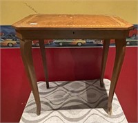 Inlaid Lift-Top Music Stand