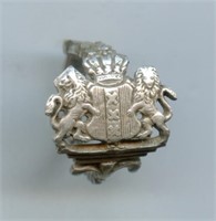 Sterling Ring s8 Crest with Lions