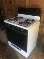 Whirlpool Super Capacity 465 Gas Stove / Oven