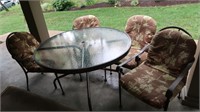 Patio Table(48x28) w/4 Chairs & Pads