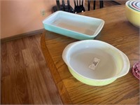 Two Vintage Pyrex Baking Dishes