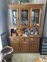 Oak China Cabinet/Hutch