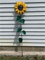 Metal Art Sunflower Lawn Ornament 56” Tall