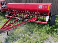 MF 33 15-Run Grain Drill with Grass