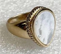 BRASS BARSE RING WITH MOTHER OF PEARL SIZE 8