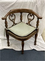 ANTIQUE OAK CORNER CHAIR WITH RUSH SEAT AND GREEN