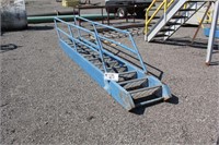 Set Steel Platform Stairs