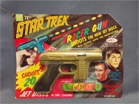 Sealed Star Trek Rapid-Fire Tracer Gun and Discs