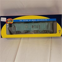 Athearn HO Scale DT&I PS2893 Covered Hopper 10137