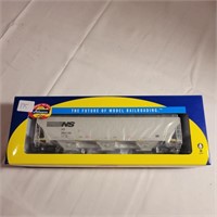 Athearn HO Scale Norfork Southern Trinity Covered