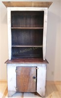 Kitchen Stepback Hutch w/Removable Shelves