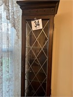 Lighted Curio Cabinet with Glass Shelves (R1)