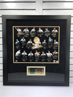 Certified Autographed Gold Glove award photo on