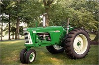 59 Oliver 880 Rowcrop - Gas - Runs/Drives