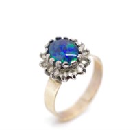 Vintage opal triplet set 9ct yellow gold ring