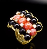 Coral, onyx & diamond set 18ct yellow gold ring