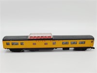 Union Pacific passenger car by Con-Cor