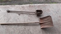 Long Handle Scoop Shovel, Post Hole Digger, (Missi