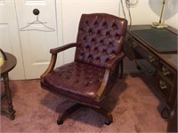 LEATHER OFFICE CHAIR - VERY NICE