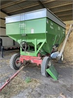 Seed tender wagon