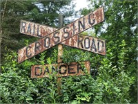 LARGE RR CROSSING SIGN